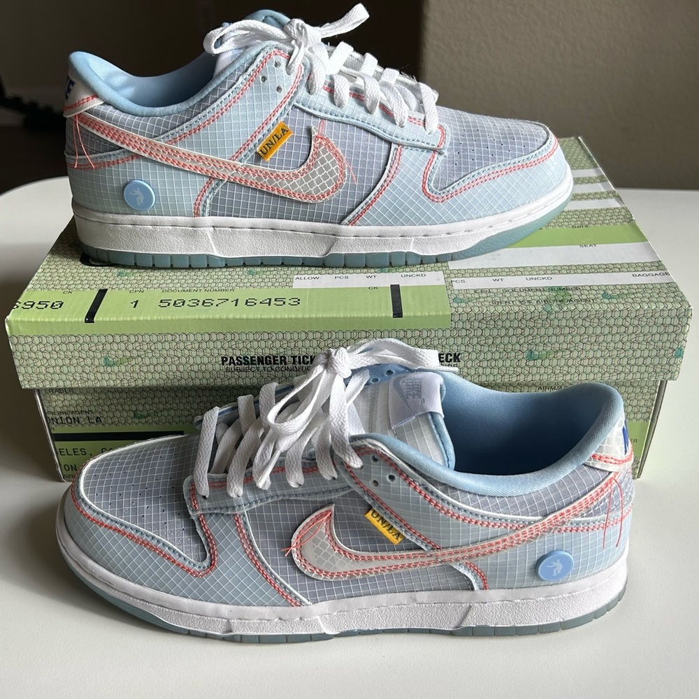 Size 9 Nike union dunk argon for $170